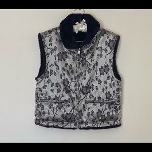 🌲Cold as Ice Vest🌲